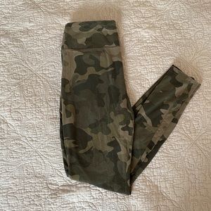 Camo leggings